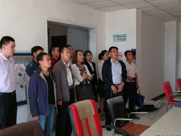 公司副總經(jīng)理文國民帶隊赴雅居物業(yè)公司考察學習(圖3) 公司副總經(jīng)理文國民帶隊赴雅居物業(yè)公司考察學習(圖3)