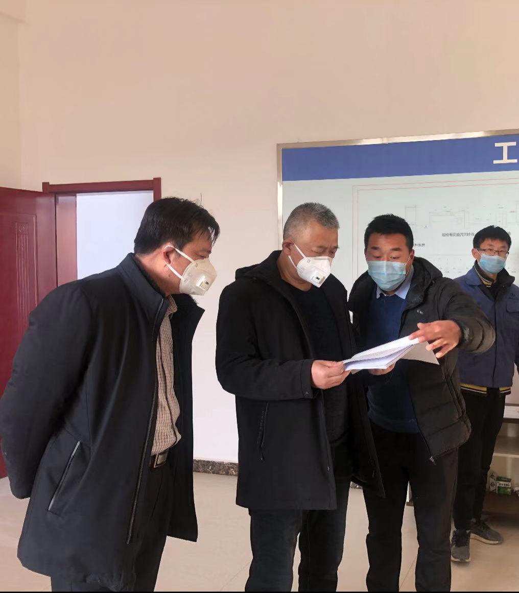 平?jīng)鍪猩鷳B(tài)環(huán)境局監(jiān)察大隊(duì)檢查城東污水處理廠生產(chǎn)運(yùn)行及疫情防控情況(圖2) 平?jīng)鍪猩鷳B(tài)環(huán)境局監(jiān)察大隊(duì)檢查城東污水處理廠生產(chǎn)運(yùn)行及疫情防控情況(圖2)