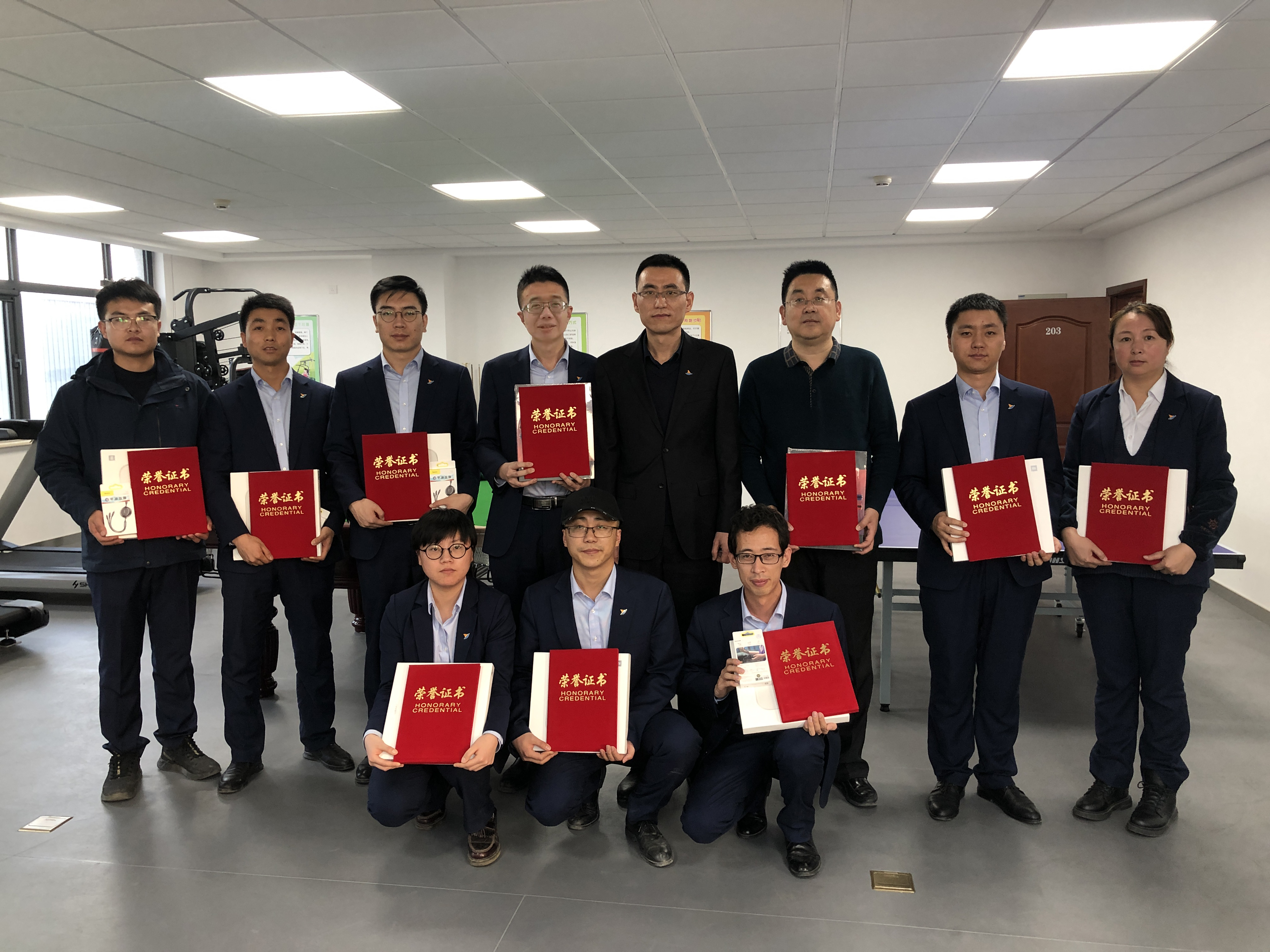 泓源公司舉辦“慶元旦、迎新春”職工乒乓球臺球比賽(圖8)