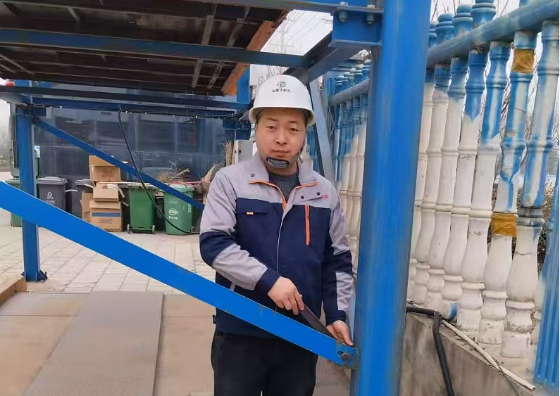 學習先進 致敬榜樣——5人獲評集團公司2024年度“產(chǎn)投榜樣”(圖4) 學習先進 致敬榜樣——5人獲評集團公司2024年度“產(chǎn)投榜樣”(圖4)